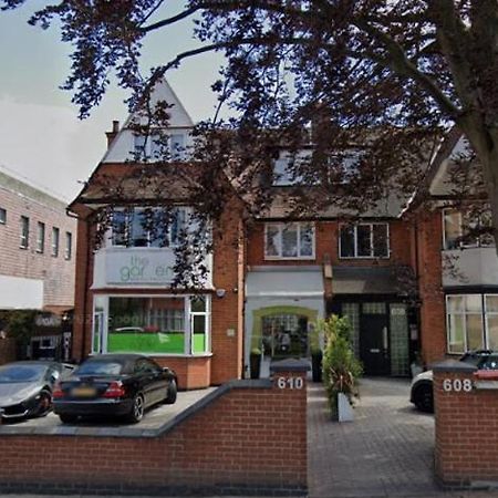 伦敦Peaceful Studio-Flat With Driveway In Golders Green公寓 外观 照片